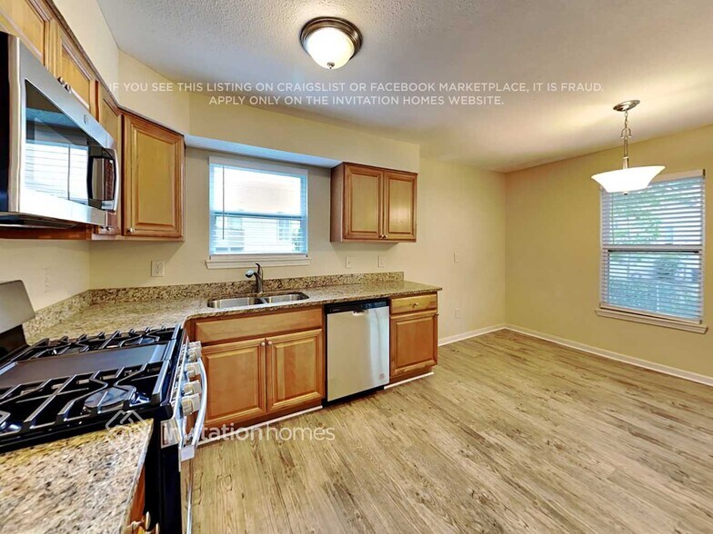 Building Photo - 1213 Realm Ln