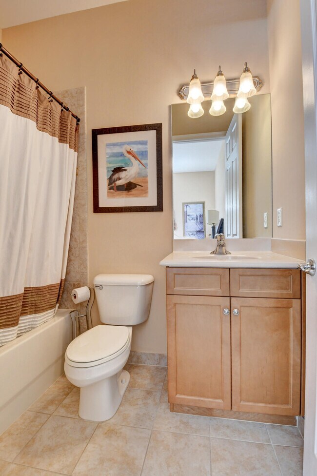 Building Photo - 8891 Starhaven Cove