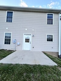 Building Photo - 19 Paige Dr