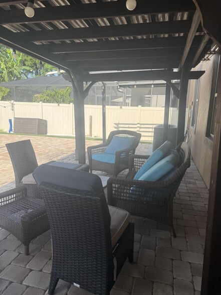 Beautiful space fo relax. - 10433 Waterstone Dr