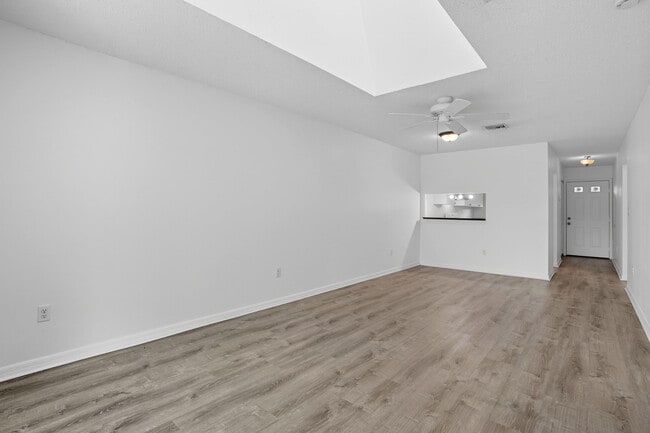 Building Photo - 5361 Treetops Dr