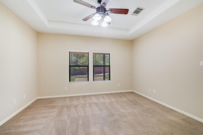 Building Photo - 14711 Longbranch Dr