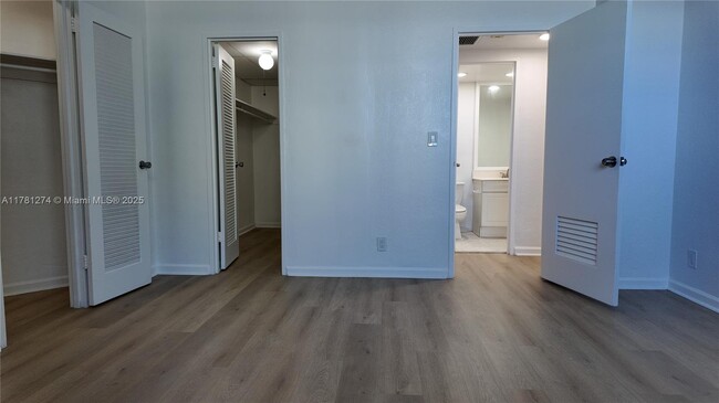 Building Photo - 3901 S Ocean Dr