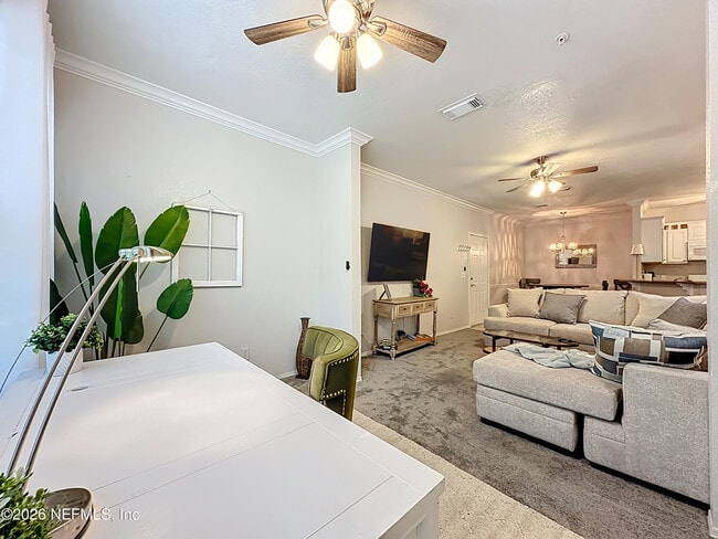 Building Photo - 13810 Sutton Park Dr N