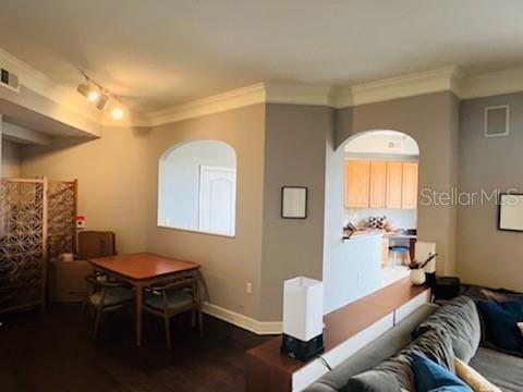 Building Photo - 501 Mirasol Cir
