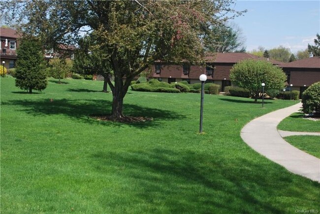 Building Photo - 3 Germonds Village
