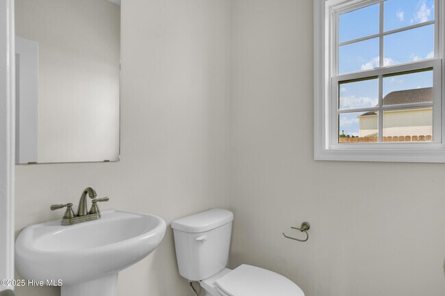 Building Photo - 1115 Carteret Mnr Dr