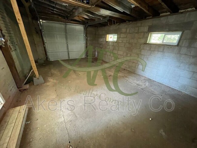 Building Photo - 1404 Beulah Ave