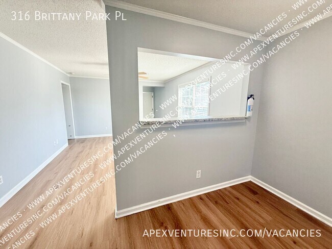 Building Photo - 316 Brittany Park Pl