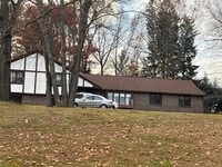 Building Photo - 93 Lantern Ln