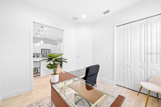 Building Photo - 8118 Tethys Ct