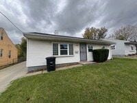 Building Photo - 16911 Ridgeton Dr