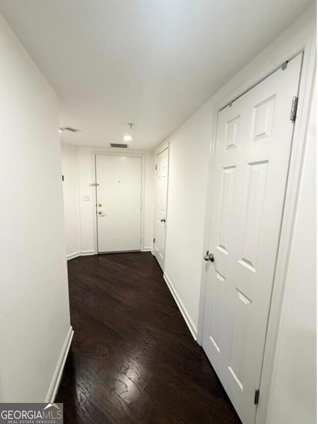 Building Photo - 199 14th St NE