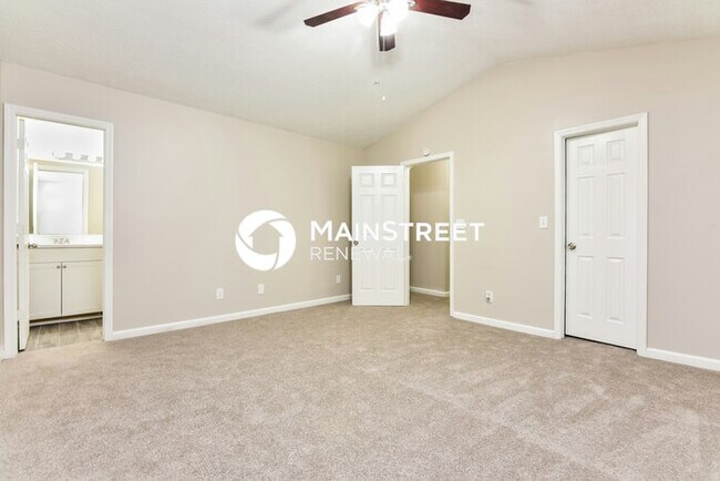Building Photo - 3 Bedroom Pet-Friendly Home in Lithonia, GA with Main Street Renewal