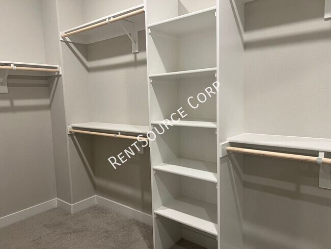 Building Photo - 27227 W Coyote Bush Ct