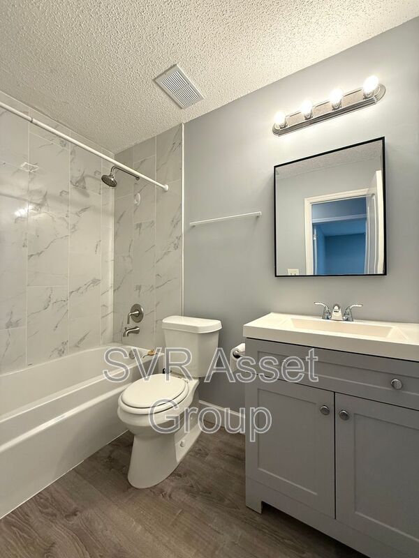 Building Photo - 1033 Sea Hawk Dr