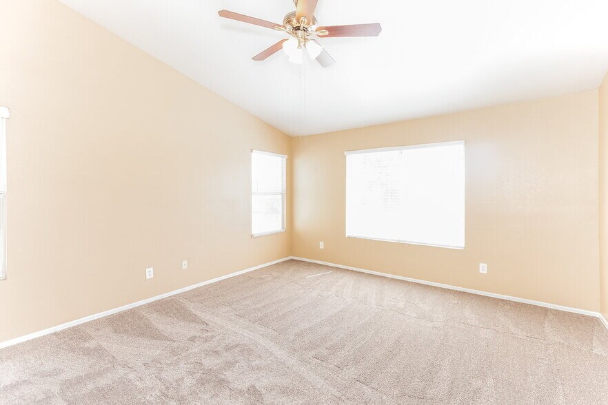 Building Photo - 9060 Malarga St