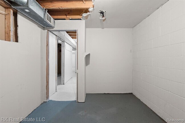 Building Photo - 58629 Wallington