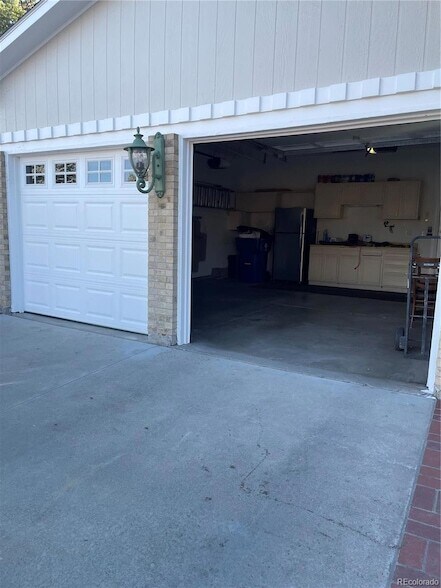 Building Photo - 5317 S Cimarron Rd