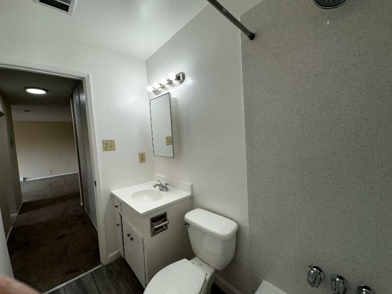 Building Photo - 200 Fairmount Ave