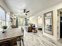 Building Photo - 2317 Homeland St