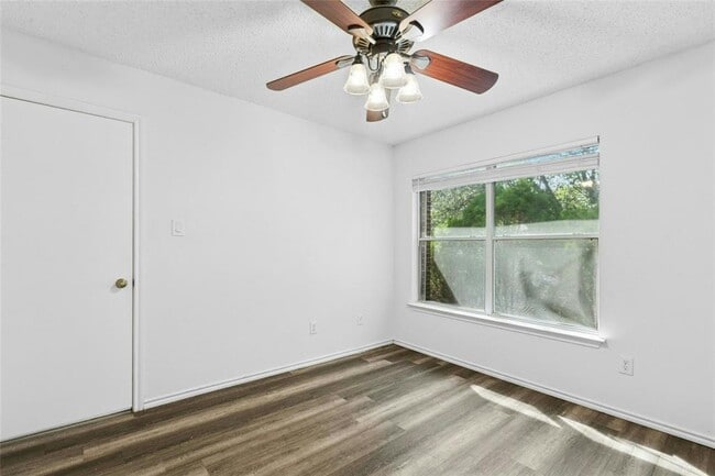 Building Photo - 1614 Alazan Cove