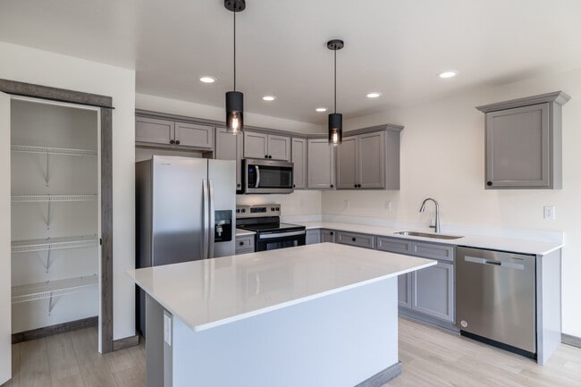 Building Photo - 3375 Crosswind Ct