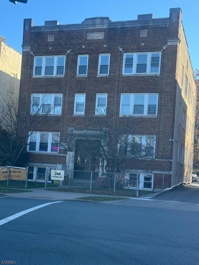 Primary Photo - 348 Central Ave