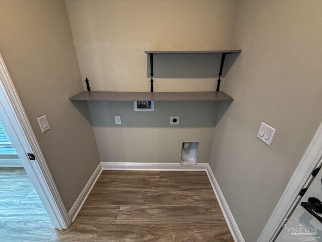 Building Photo - 3916 Fielding Ct