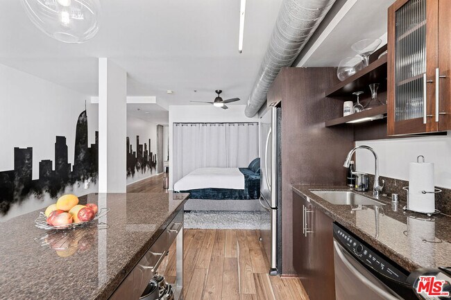 Building Photo - 1111 S Grand Ave