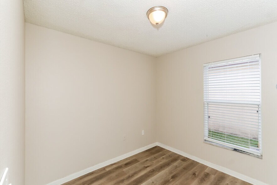 Building Photo - 6215 Cannoli Pl