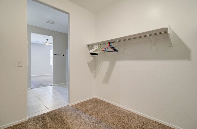 Building Photo - 42098 W Balsa Dr