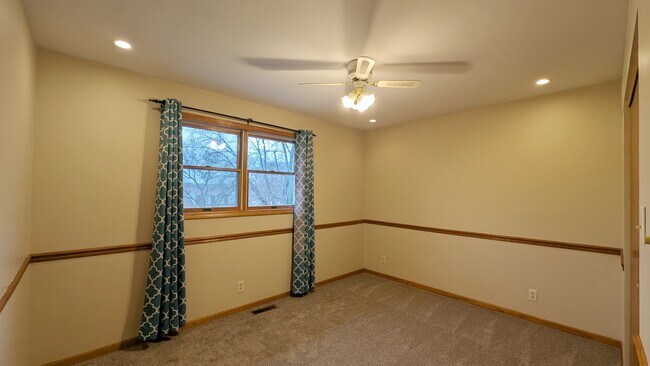 Building Photo - 205 San Carlos Rd