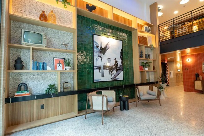 Building Photo - 1701 Simond Ave Ave