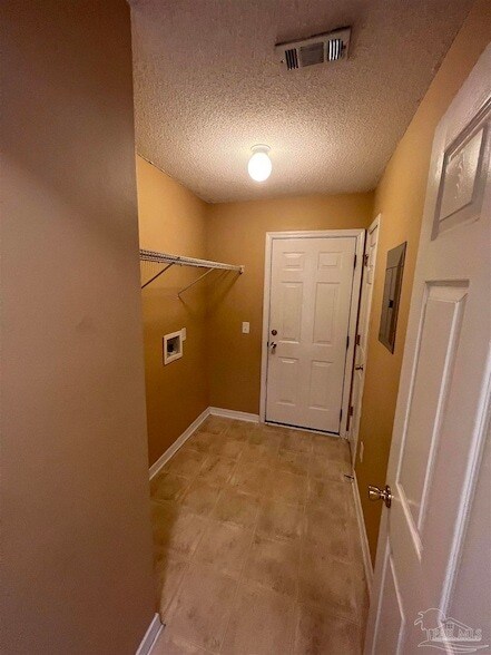 Building Photo - 1029 Antigua Cir