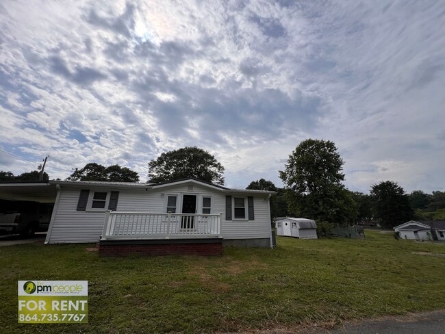 Building Photo - Newly remodeled, tranquil setting