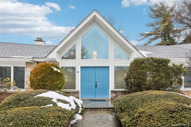 Building Photo - 6 Carol Ln