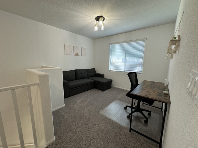 Building Photo - 7854 Lacemaker Ct