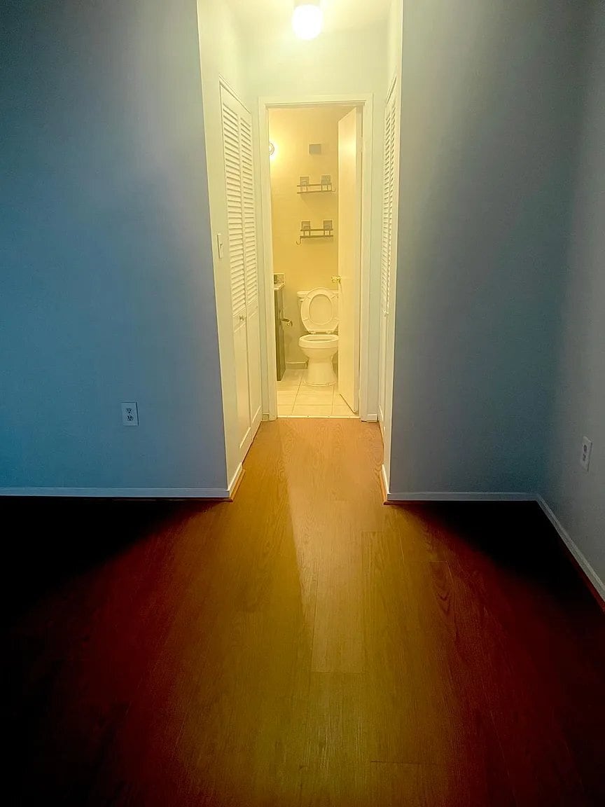 Building Photo - 13102 Wonderland Way