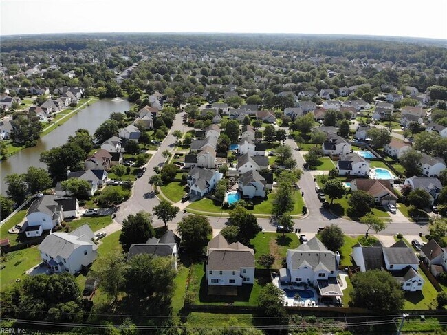 Building Photo - 3305 Fayette Dr