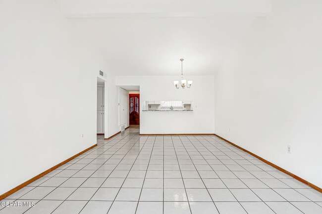 Building Photo - 10914 Pelhem Rd