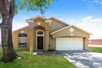 Building Photo - 733 Somerstone Dr