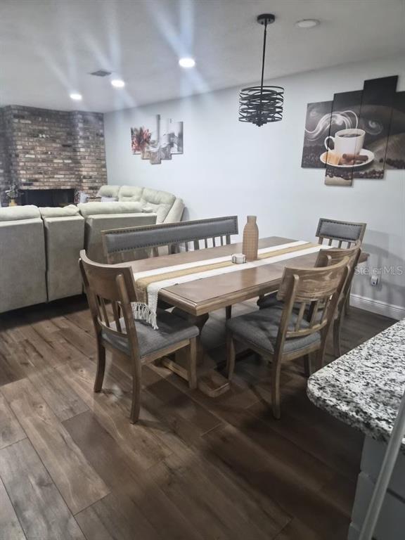 Building Photo - 1055 Kensington Park Dr