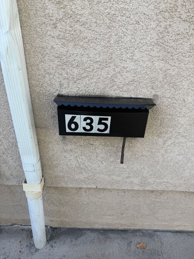 Building Photo - 79(633)