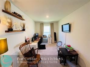 Building Photo - 787 SE 25th Dr