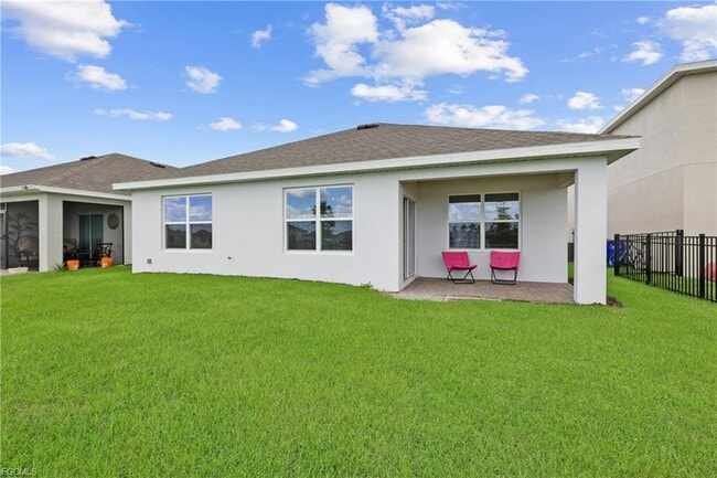 Building Photo - 2621 Table Coral Trl