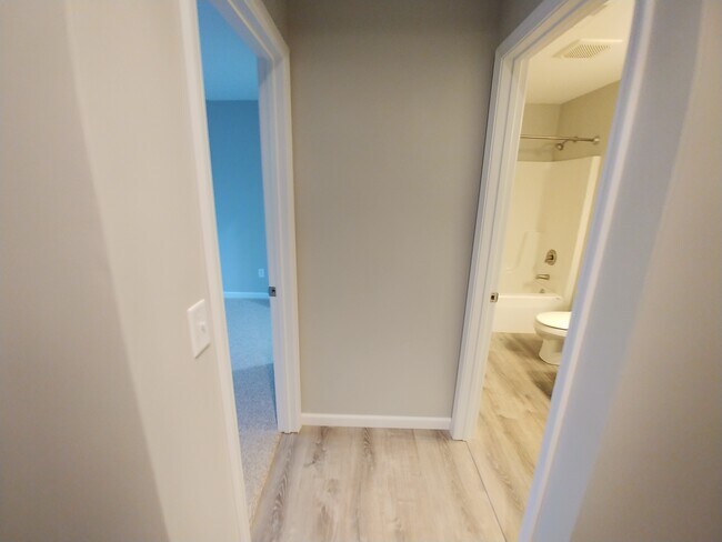Building Photo - 7318 Chucks Way
