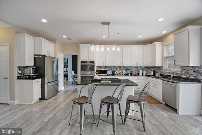 Building Photo - 17304 Summerwood Ln