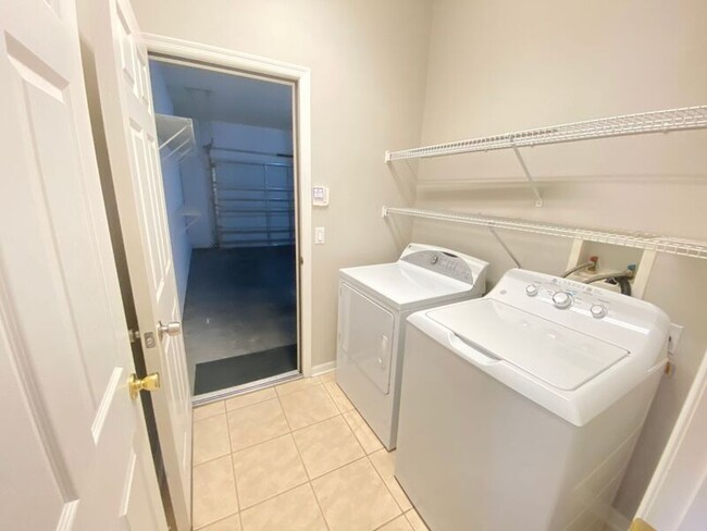 Building Photo - 9951 Indigo Bay Cir