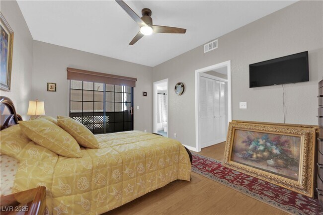 Building Photo - 1419 Santa Margarita St